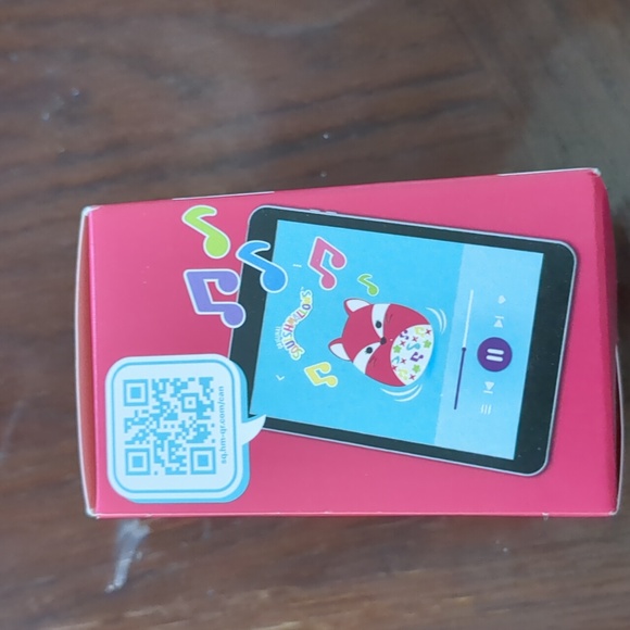 Squishmallows Fifi - Picture 2 of 3